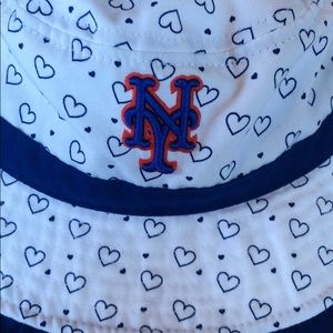 Infant Mets Hat
